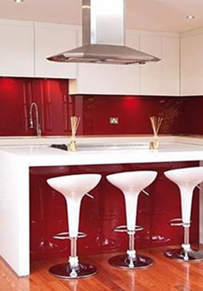 Kính màu ốp bếp đẹp 12